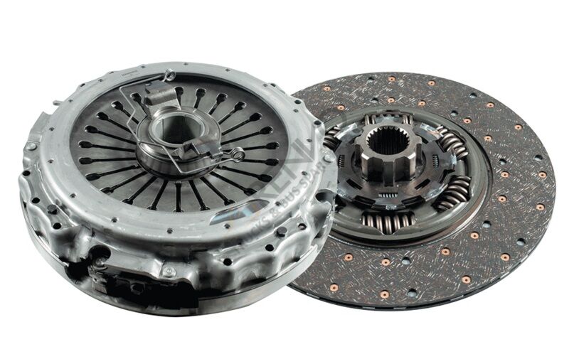 VOLVO RENAULT TRUCKS  DEBRİYAJ SETİ 400MM ÇİFLİ FH/FM 2005      OEM  : 85000773, 85013892, 20717563, 7423327718, SACHS 3400700704,7421235560, 21615276, 2164661485000312, 85000597